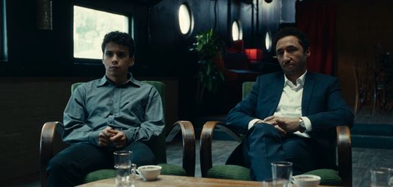 Temn� strana futbalu ako hra o moc. �o sa odohr�va mimo �tadi�n?Franc�zsky film Les Arènes